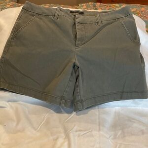 41 Hawthorn Women's Olive Shorts